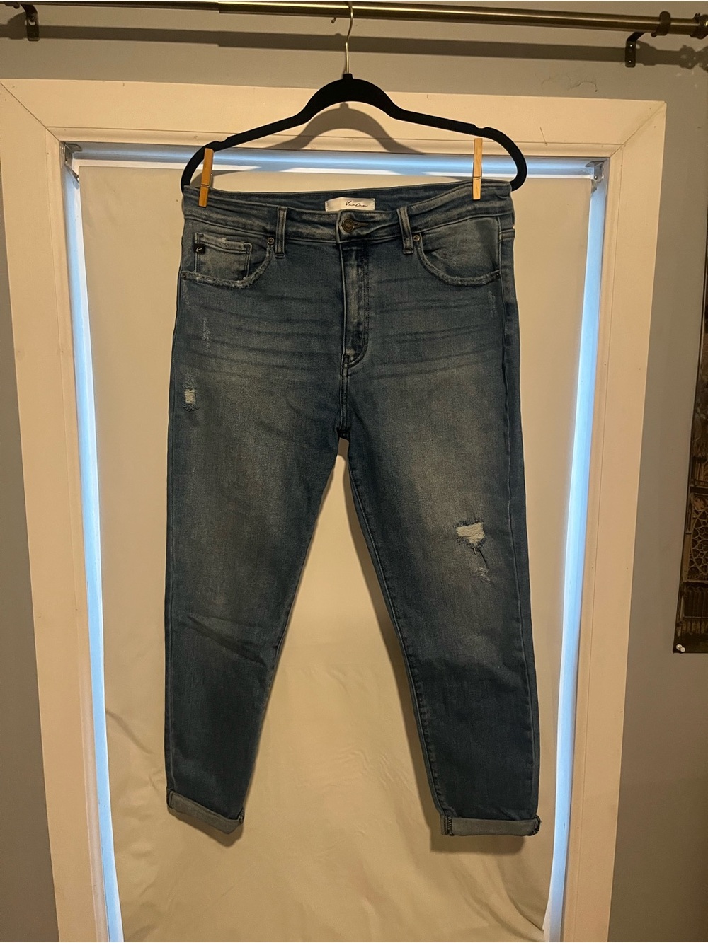 KanCan Women's Medium Blue Boyfriend Jeans with Light Distressing size 32